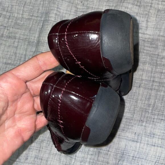 Clarks Women's 8 Un Helma Mary Jane Shoes Burgundy Patent Leather Comfort - EUC - Picture 7 of 9
